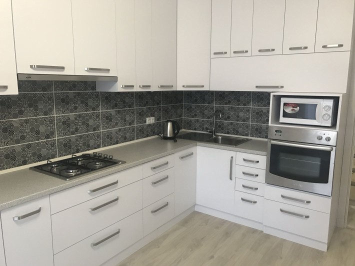 Південно-Захід 2 кімнатна квартира - фото 1