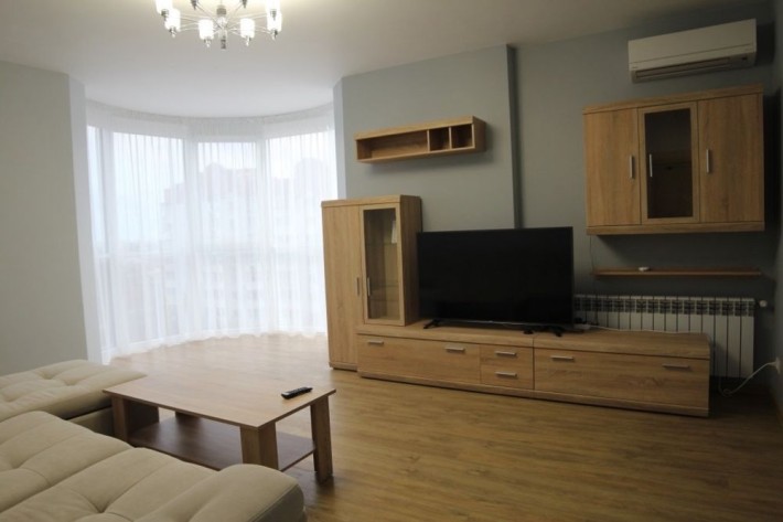 Оренда 2 к квартирив Центрі міста - фото 1