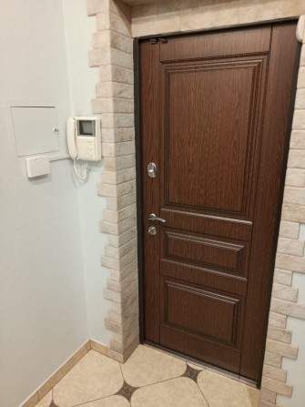 здам 4-х кімнатну квартиру з гаражем в центрі Луцька - фото 1