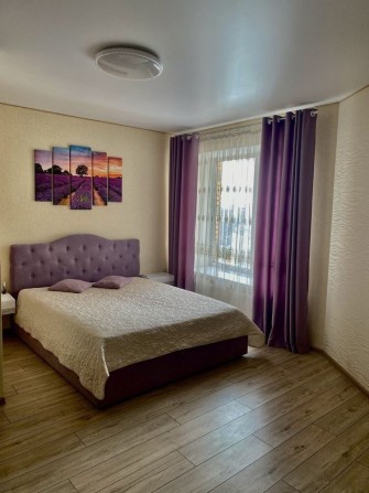 Оренда 1, 5 кімнатної квартири Виставка - фото 1