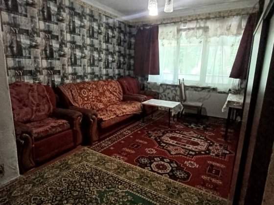 Двох кімнатна.  Центр. Можна з тваринами Хмельницкий