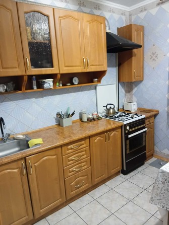 Здається 3х кім Озерна біля 28 школи.Тільки дзвонити - фото 1