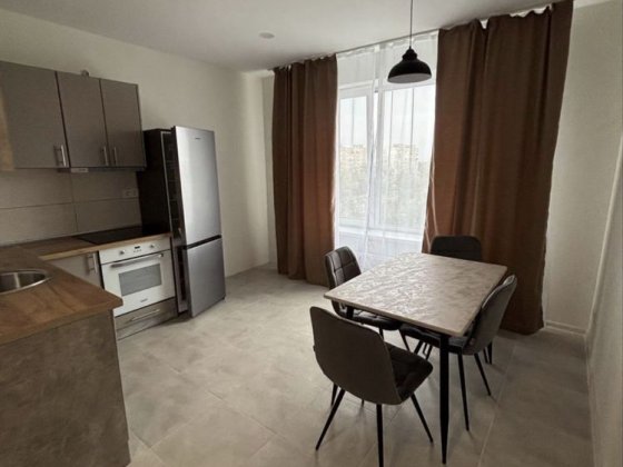 Сдам просторную 1 ком.квартиру Слобожанское рядом Брама Слобожанське