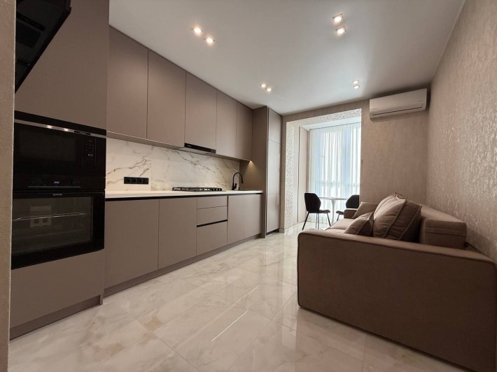 Сдам квартиру с новым ремонтом ЖК Днепровская Брама - фото 1