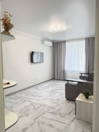 Сдам светлую 1к квартиру в ЖК Днепровская Брама 2 Слобожанский! - фото 1