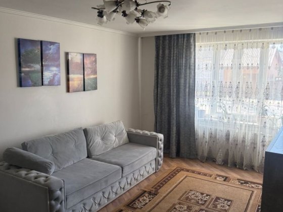 Здається двокімнатна квартира Свалява