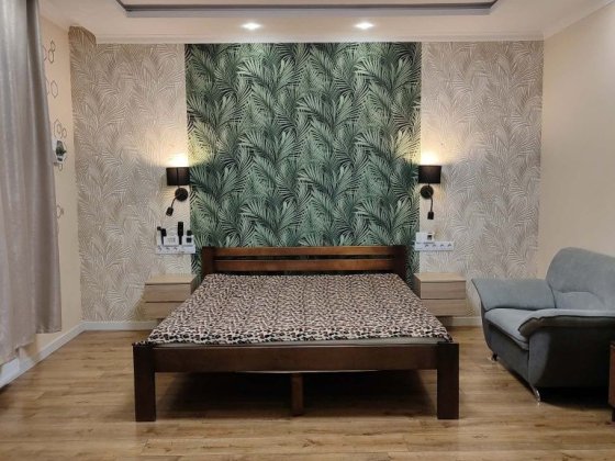 Однокімнатна квартира в будинку , власник Угорники