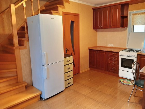 Гатное.  Аренда 1 комнатной квартиры, р-он Сельрады.Место для авто Гатное