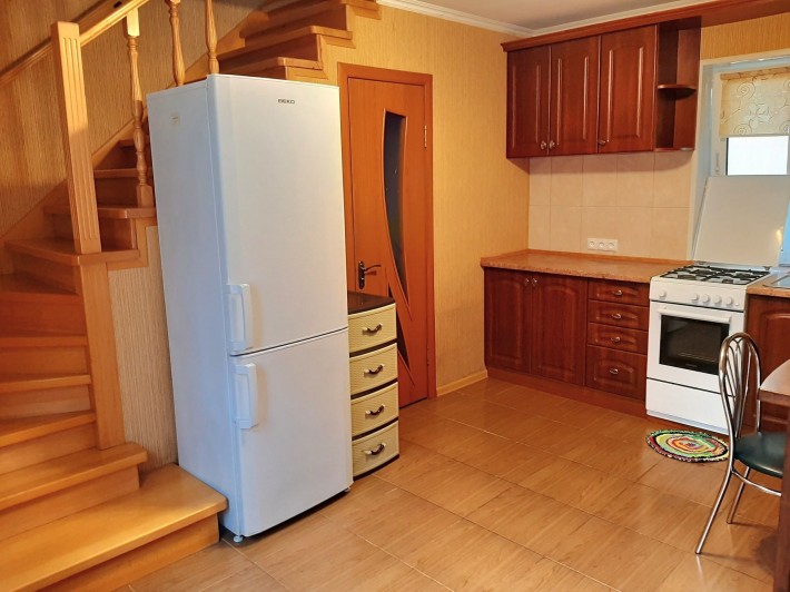 Гатное.  Аренда 1 комнатной квартиры, р-он Сельрады.Место для авто - фото 1