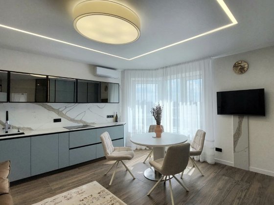 Продаж 3К квартири з ремонтом і меблями в ЖК Шевченківський, по вул. Золотоустівська 25 Киев