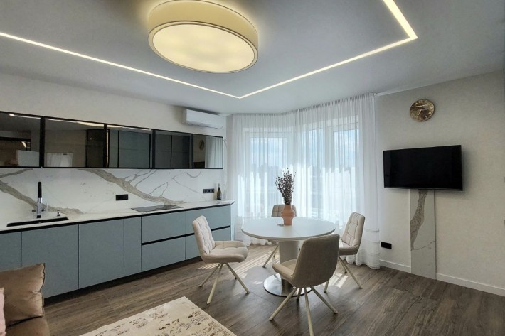 Продаж 3К квартири з ремонтом і меблями в ЖК Шевченківський, по вул. Золотоустівська 25 - фото 1