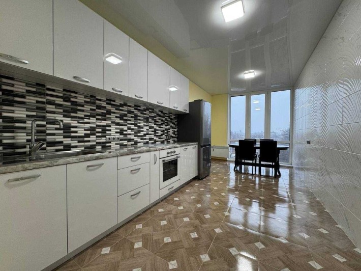 Нова квартира + паркінг Чабани/Теремки - фото 1