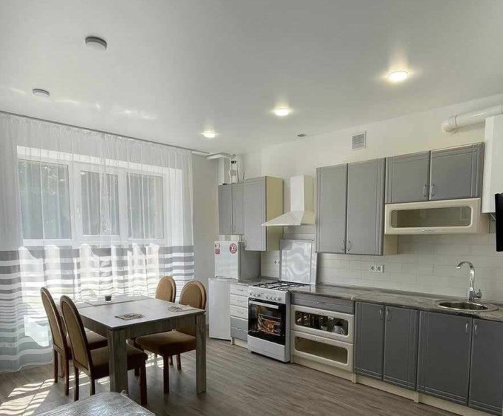 Оренда євродвійки ЖК Кришталеві джерела,Феофанія вул. Метрологічна, 29 - фото 1