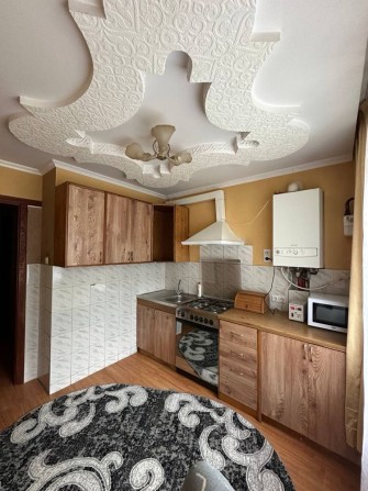 Оренда 3 кімнатної квартири в Новоявоворівську - фото 1