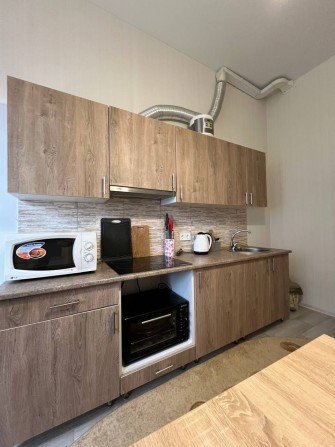 Сдам 1к.квартиру с гардеробной Жк Артвиль всегда  есть свет(генератор) - фото 1