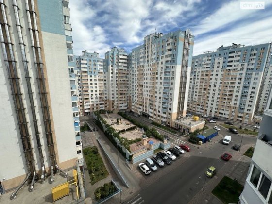 Продаж 3-к квартири вул. Сергія Данченка 28 Киев
