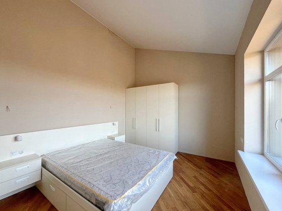 Без% Продаж дворівневоЇ 2 к квартири на вул. Тираспольська, 44. м. Сирець Київ