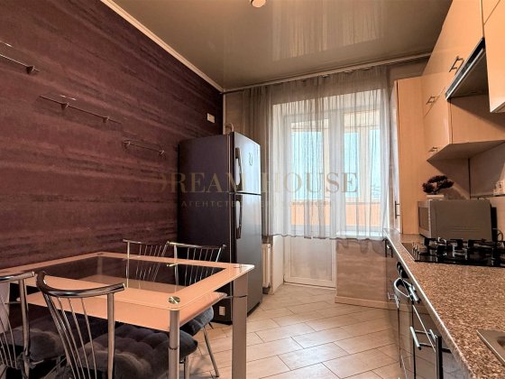 Оренда 1 кімнатної квартири з двома спальними зонами Буча