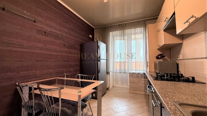 Оренда 1 кімнатної квартири з двома спальними зонами - фото 1