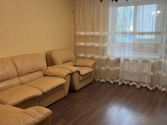 Довготривала оренда 4-ьох кімнатн квартири без комісіі Вишневое