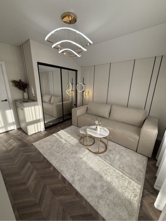 Оренда вишуканої 2к квартири поруч ТРЦ Арсен - фото 1