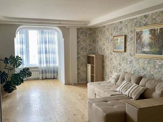 Оренда 3 к/к  -  Центр. Є газ і генератор Бровари