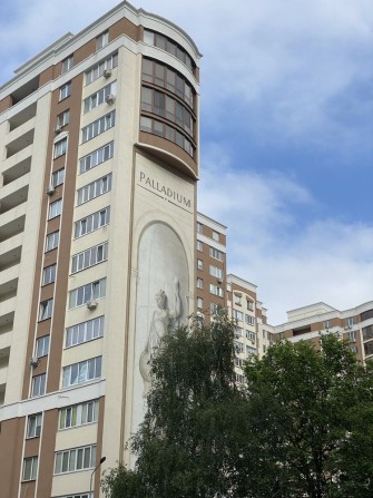 Сдам красивую зонированную квартиру студию в ЖК Палладиум - фото 1
