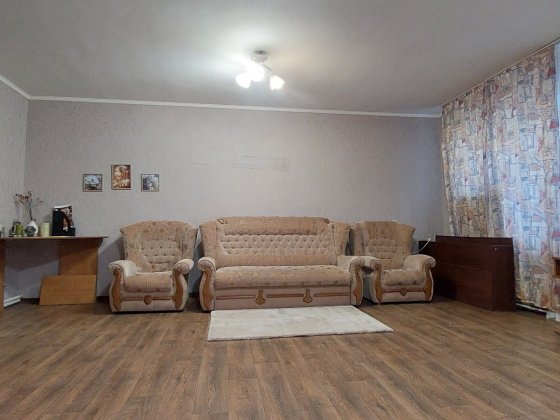 Оренда 1 кімнатної квартири.45 кв.м.Вільно .Центр. Вишневое