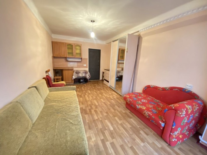 Оренда кімнати в гуртожитку 
Леваневського ( Східна)
Площа 18 м2.
Уком - фото 1