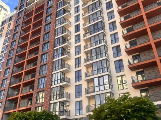 Крона парк 1 , 2 поверх Оренда євро 2кім. Бровары