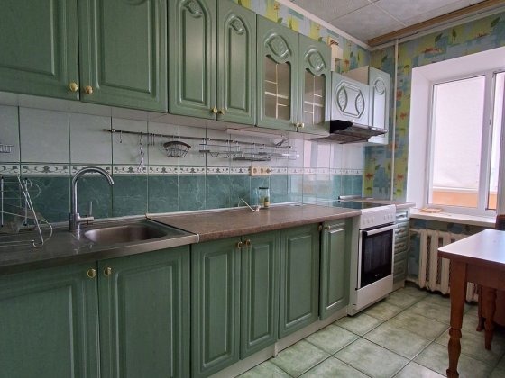 З кімнатна квартира ЦЕНТР міста вул Поезії Ірпінь