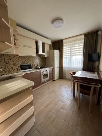 Довгострокова оренда  2- кімнатна квартира для сімʼі- вул. Родимцева - фото 1