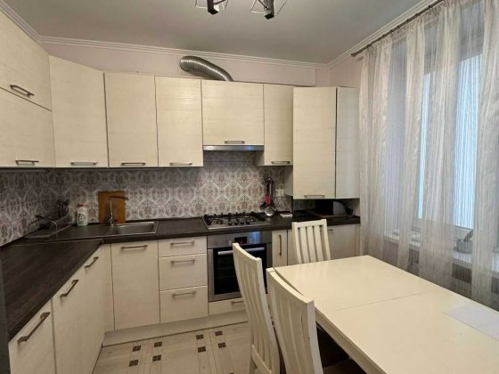 Оренда  розкішної 3 кім квартири по вул.  Шевченка Івано-Франківськ