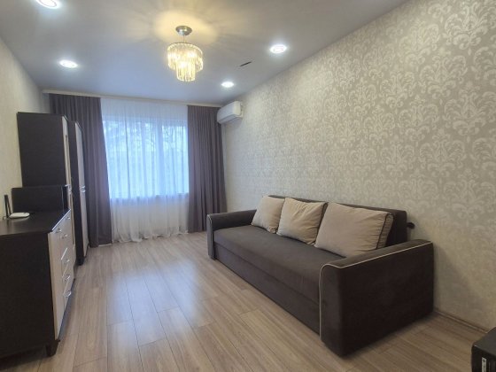 Довгострокова оренда євро  2к кв. в центрі Ирпень