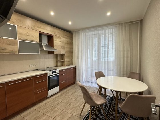 Оренда 1 кімн, центр, 59 кв м , автономне опалення Кременчуг