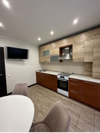 Здам 1-кімн.кв. 59 кв.м із автономним опаленням по Мазепи, центр - фото 1