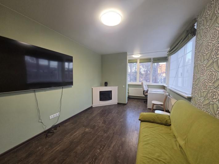 Простора квартира напроти Центрального Парку. Газ! - фото 1