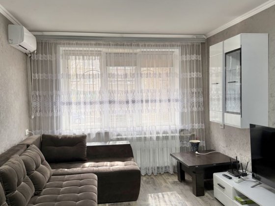 1 кімнатна на Дружбі вул Мухінрй Кривой Рог