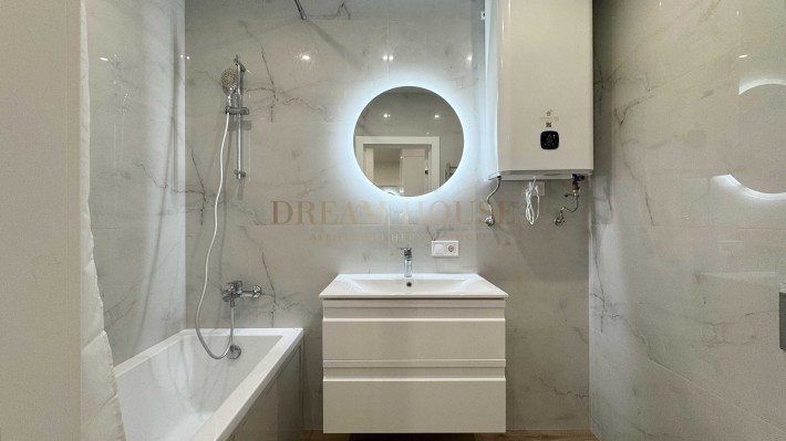 Перша здача! ЖК Центральний-2. Підземний паркінг. Резервне живлення - фото 1