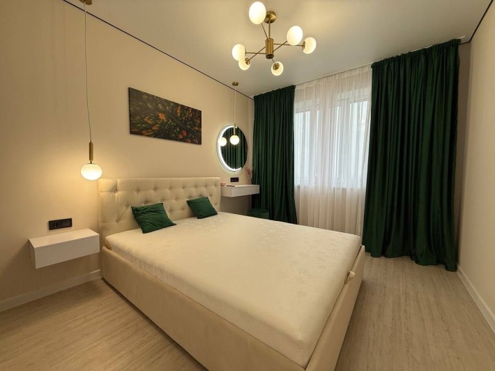 Оренда 1-кімнатної + кухня-студія в центрі! - фото 1