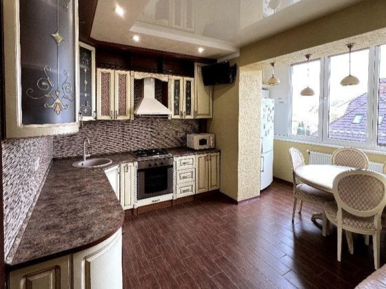 ЕПІЦЕНТР АРСЕН 2 кімнатна на Каскаді 2 поверх Івано-Франківськ