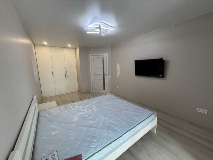 Оренда 1-кімнатної квартири по вул. Рівненська в новобудові - фото 1