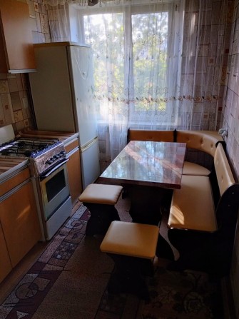 Сдаётся 2комн. квартира мкр. Юбилейный дом 5 ,меблирована, цена 5500гр - фото 1