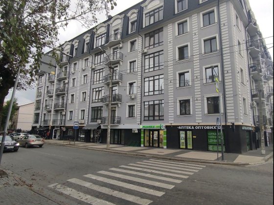 Здається 1км в центрі!!! Ивано-Франковск