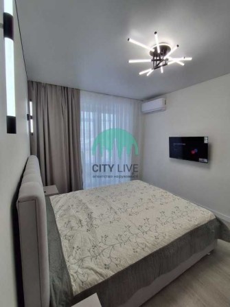 Оренда 3-кім квартири Перша здача, Довженка (П) - фото 1