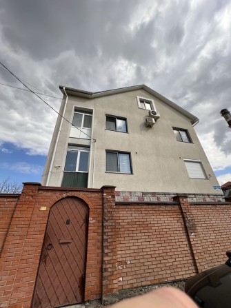 Оренда 1-кімнатної квартири Кубийовича ( Центр міста приватний сектор) - фото 1