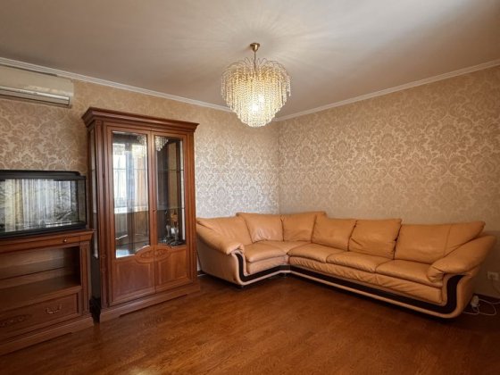 Чотирикімнатна квартира за ТРЦ Порт Сіті з паркомісцем! Луцк