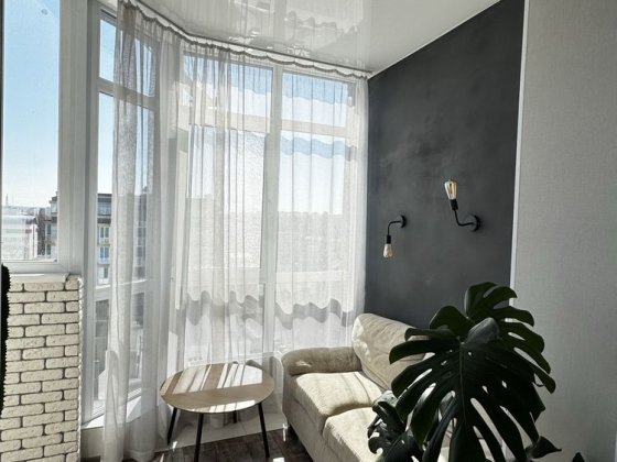 Оренда великої 1-кімнатної квартири з панорамним видом у центрі Ірпеня Ірпінь