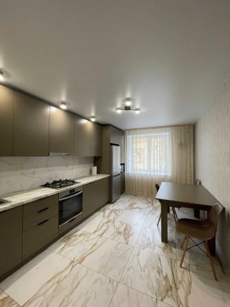 Без Комісії Здається в оренду 1 кімнатна квартира вул. Перемоги 34в - фото 1