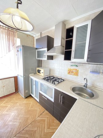 Оренда 2 х кімнатної затишної квартири в центрі міста по вул. Пушкіна - фото 1